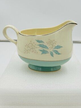 Homer Laughlin Romance Gravy Boat Eggshell Cavalier Turquoise Rare